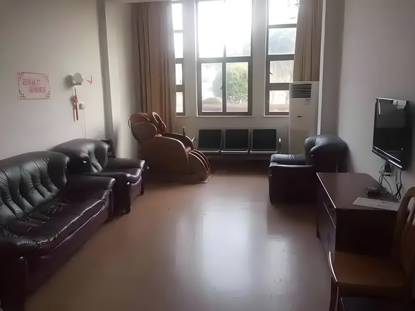 积分入户如何办理呢_2025暑期档大盘票房连续10天破亿 排名没有的广告和活动竞价